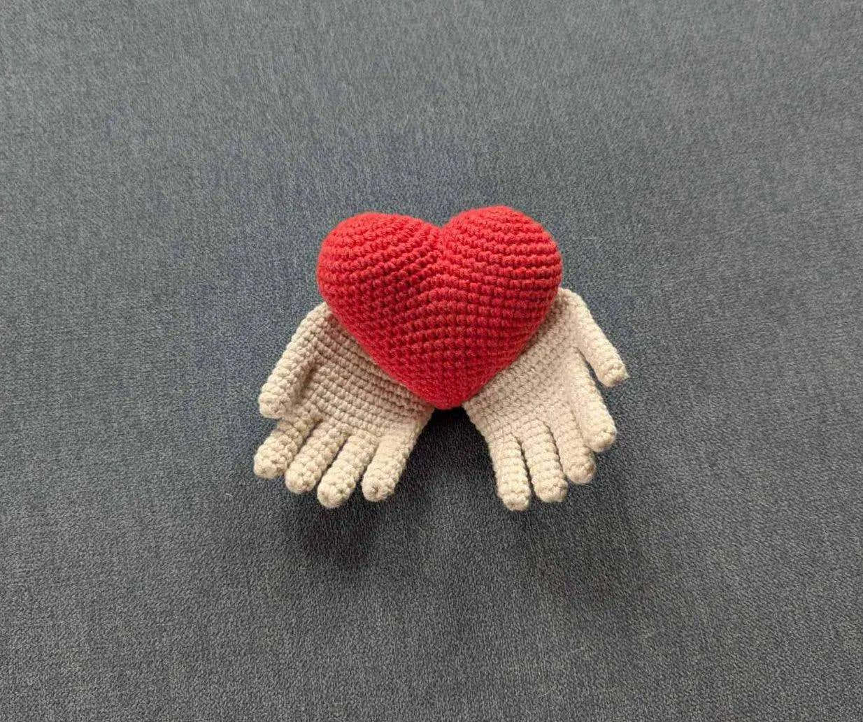 Heart in Hands English-US