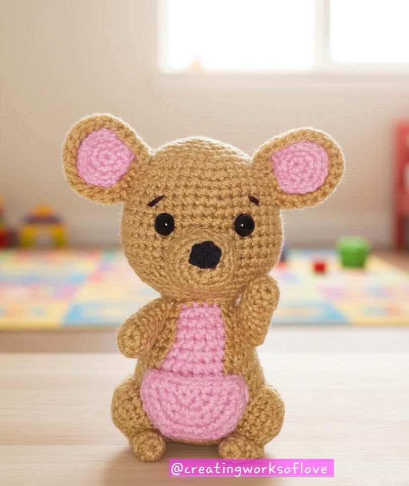 Mini Mom Kangaroo Amigurumi