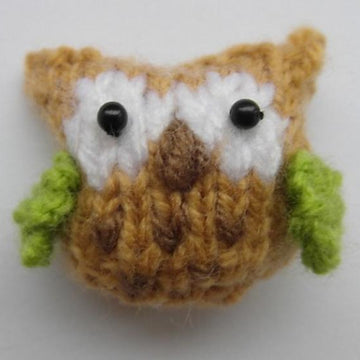 Tiny knitted owls