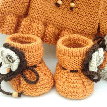 Pattern Knitting Baby Set Baby Cap and Baby Shoes