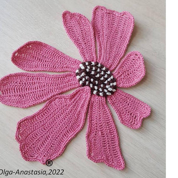 Large pink flower 8 petals