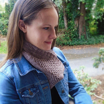 Hot Cross Cowl
