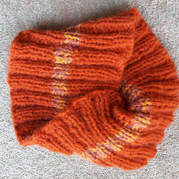 Simple and Easy .... Mobius Cowl