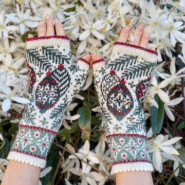 Merry Christmas Tree Mitts