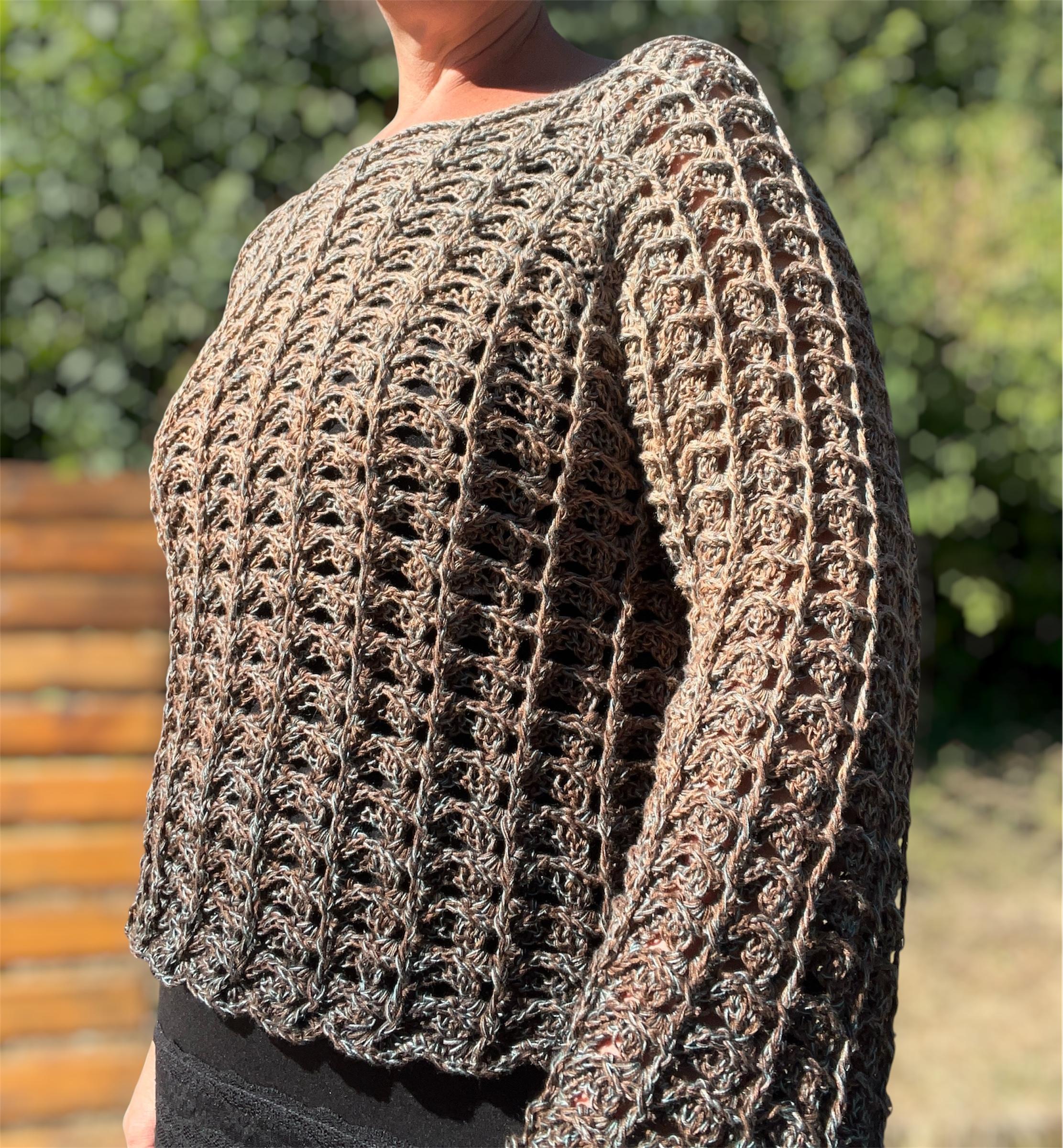 Mareo Sweater – a top-down raglan with a striking textured pattern