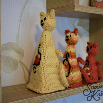 Quirky Cats Ornament Decoration Home Decor Snoo's Knits Pattern