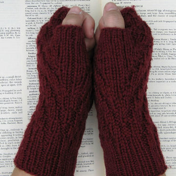 Verso/recto fingerless gloves