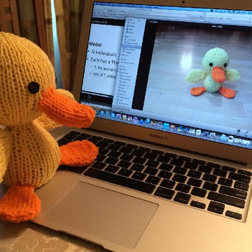 Knitkinz Duck - for Your Office