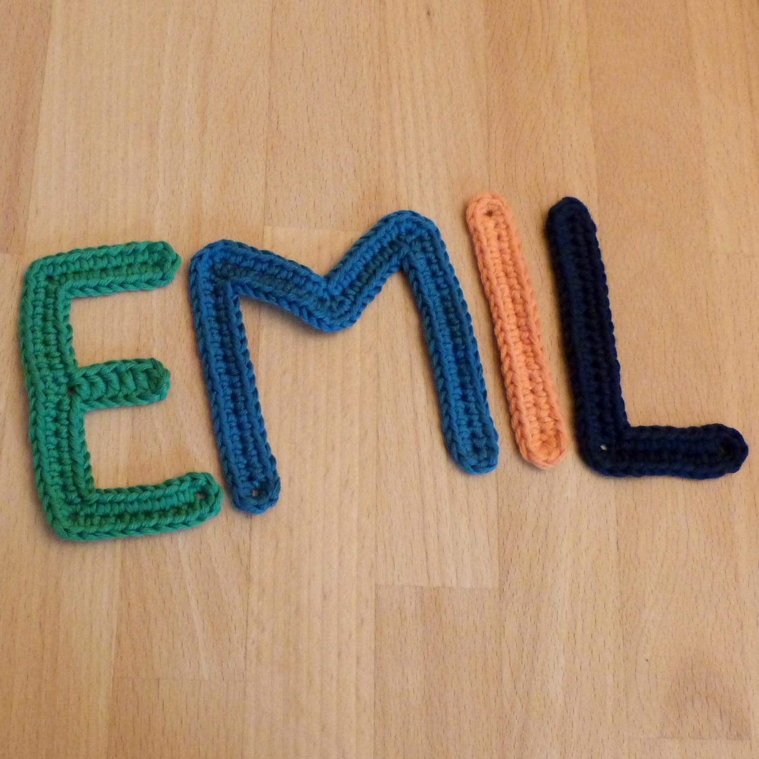 Alphabetic characters crochet pattern A-Z