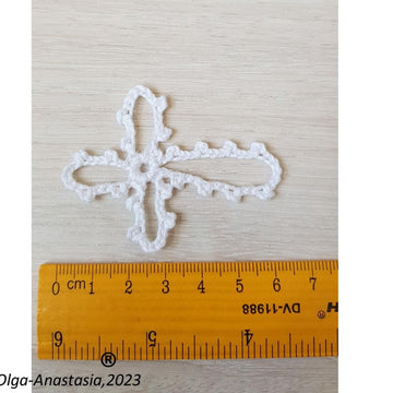 Small crochet cross 2