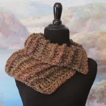 Easy Squeezy Button Cowl