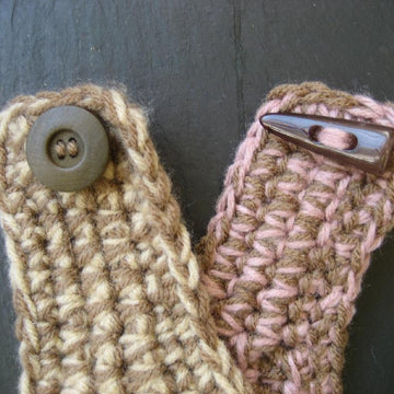 Pattern for Headband Style Earwarmer with Flower (three sizes)