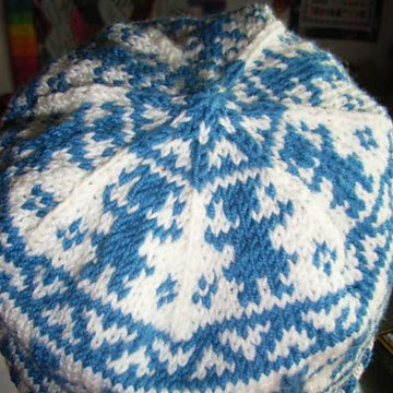 Ring a ring o' roses beanie