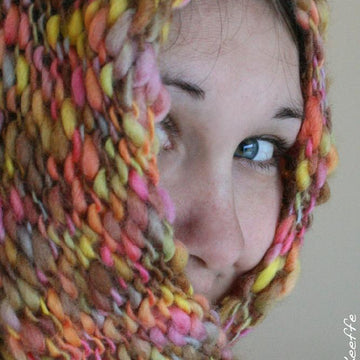 Taffy Twist Cowl
