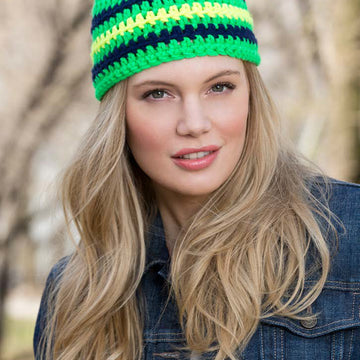 Cool Stripes Beanie in Red Heart Heads Up - LW3917 - Downloadable PDF