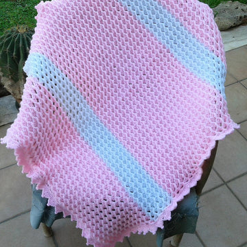 Wavy baby blanket
