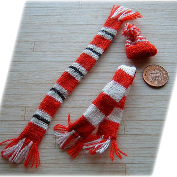 1:12th scale Football Supporters Set