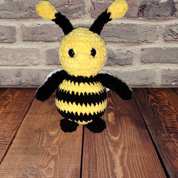 Bee crochet pattern, Amigurumi pattern, cute crochet pattern