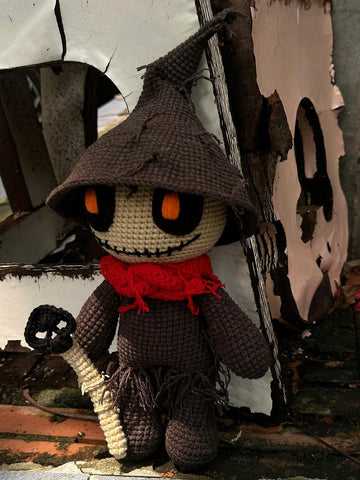 Scarecrow Halloween Amigurumi