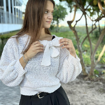 Bow Blouse Madonna