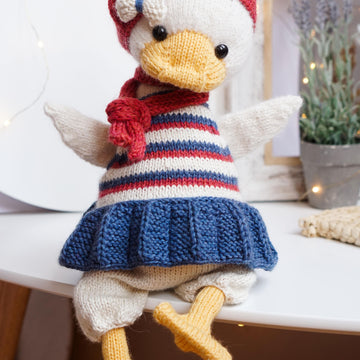 Knitting Pattern: Wardrobe for large gooses