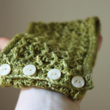 Ariel Lace Neckwarmer / Neck Cuff