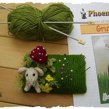 Mousey pin cushion