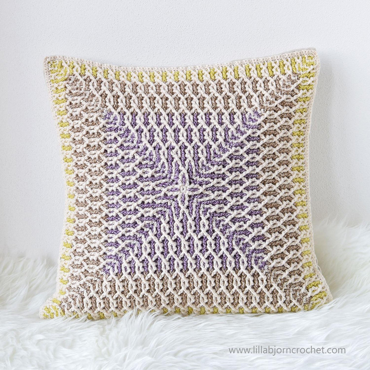Brioche Infinity Pillow