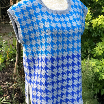 Riva - Houndstooth Top