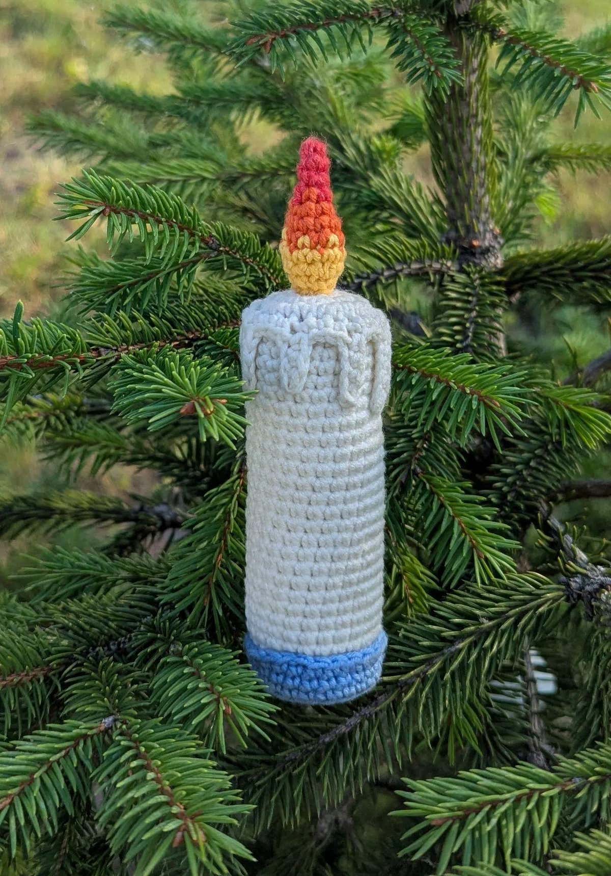 Church Candle Christmas English-US