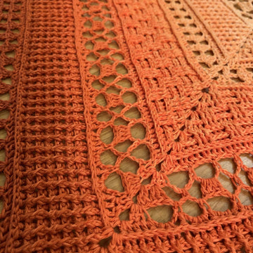 Scarf "Cassandra"