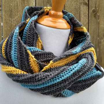 Butterscotch Ripple Cowl