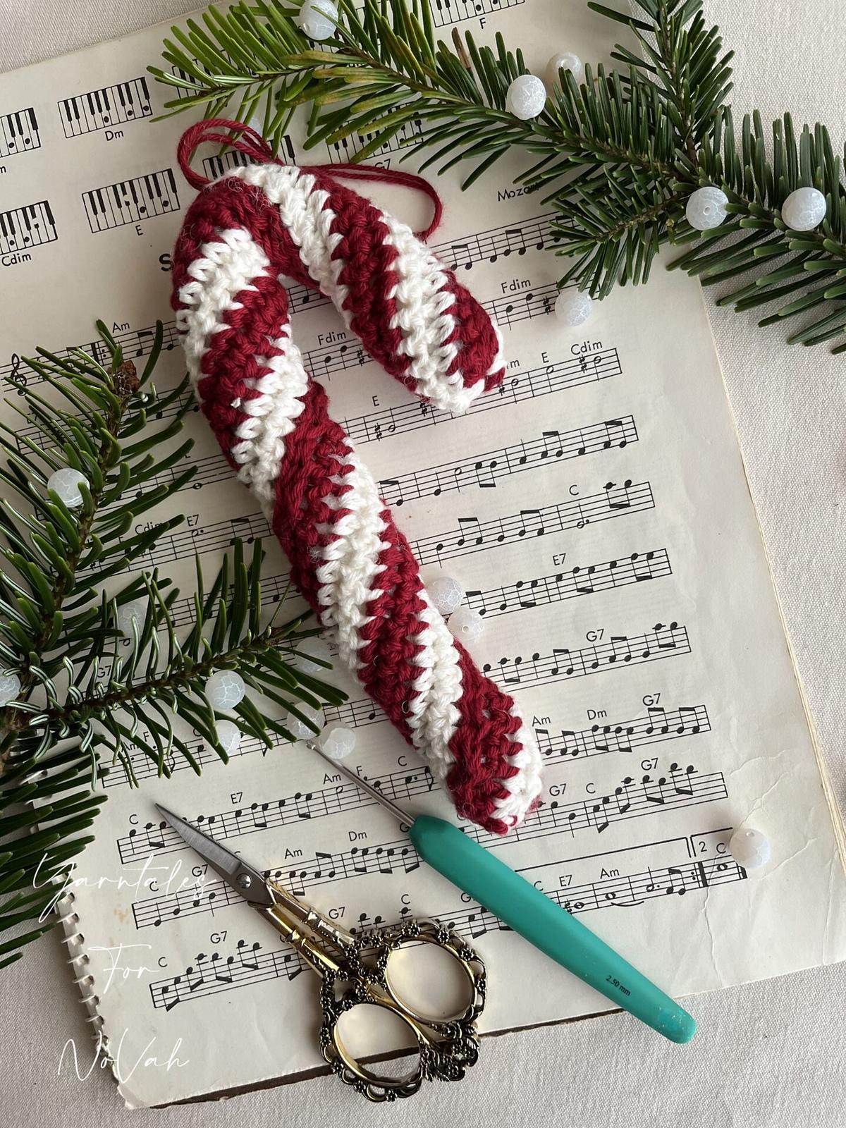 Swirly XL Candy Cane