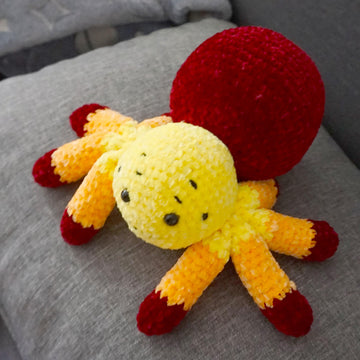 Häkelanleitung für die Amigurumi Kuschelspinne