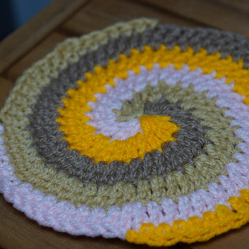 4 colors spiral