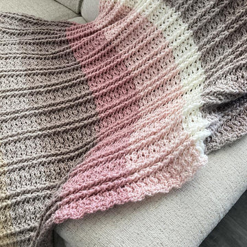 Blushing Lady Hygge Blanket