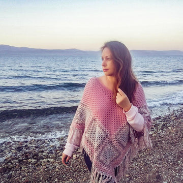 Poncho granny square