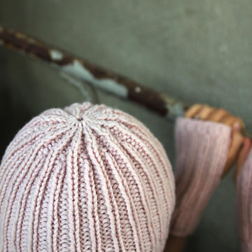 Roxborough Hat and Mitts