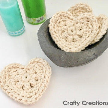 Heart-shaped Face Scrubby