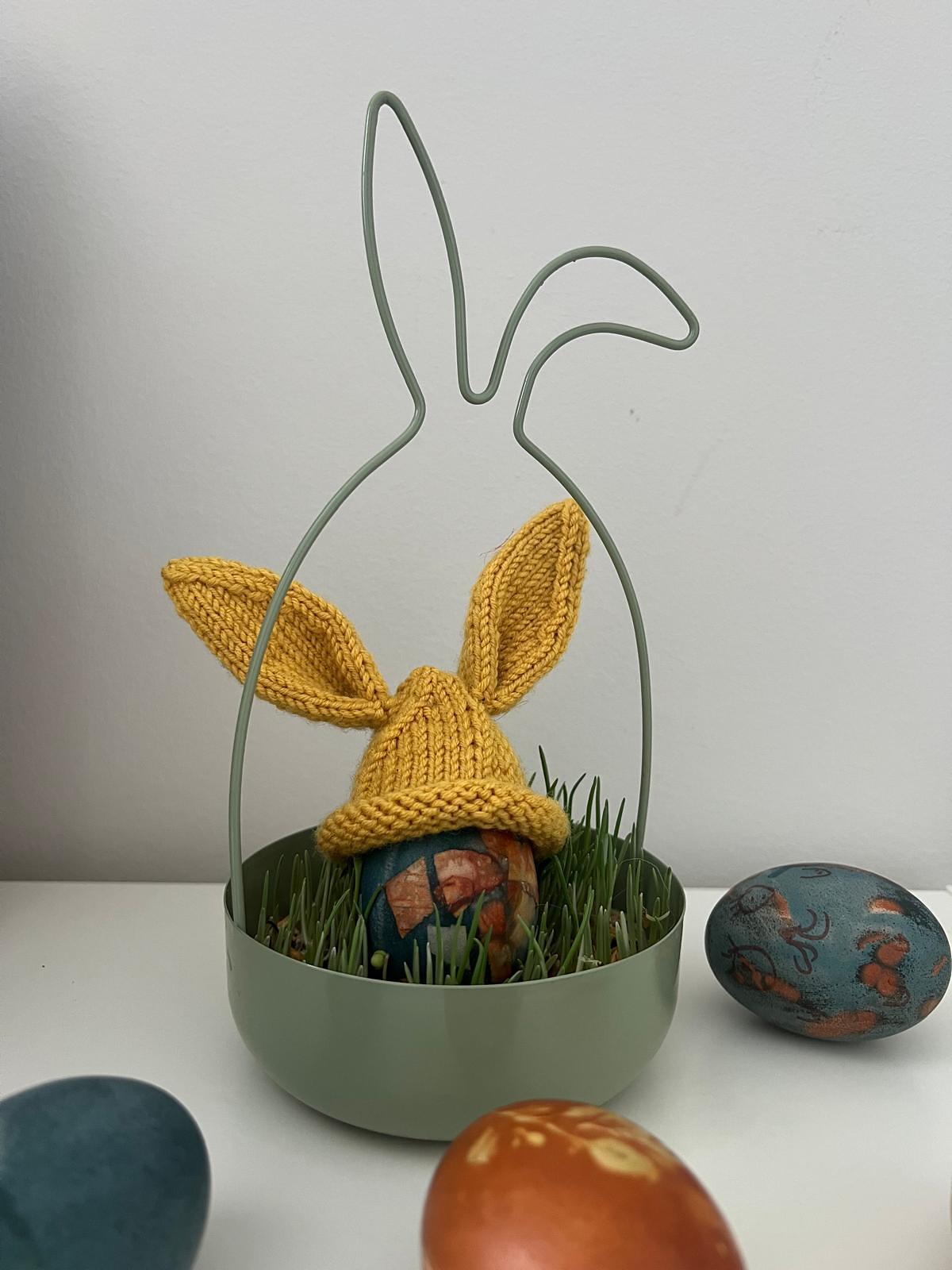 Bunny egg decor