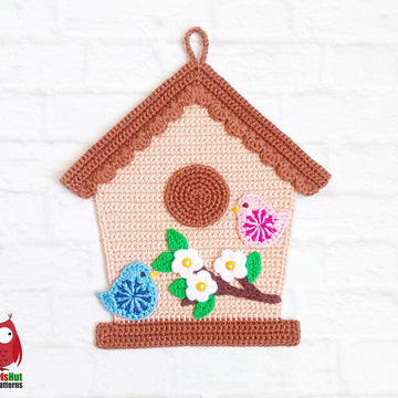 319 Birdhouse décor potholder
