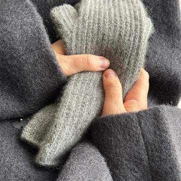 Chantal Mittens