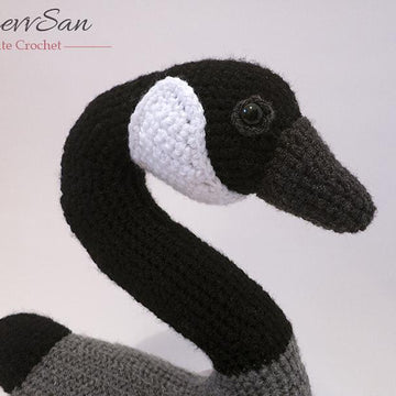 Amigurumi Canada Goose