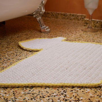 Duck Rug with t-shirt yarn