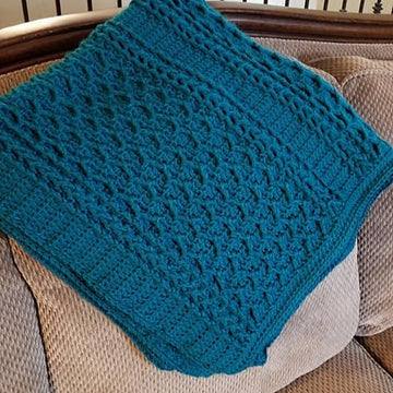 Cabled Zig Zag Throw