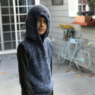 Lucas knitted vest with hood