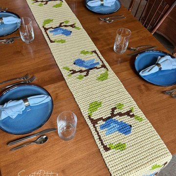 Summer Birds Table Runner