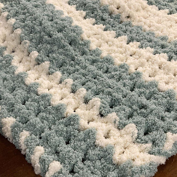 Easy Stitch Plush Chunky Blanket