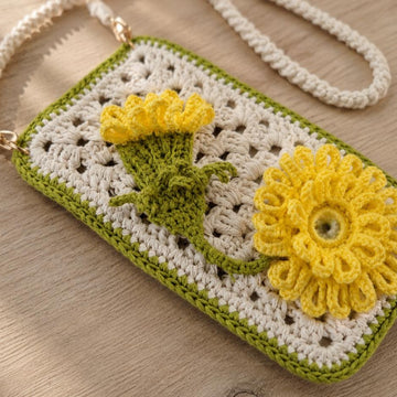 Small Crossbody Bag with Dandelion Appliqué T38
