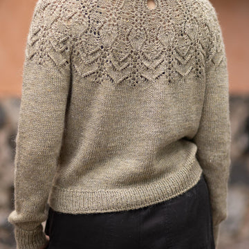 Candle Light Pullover